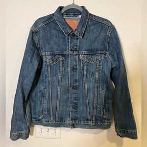 Levi’s Denim Jacket - Medium